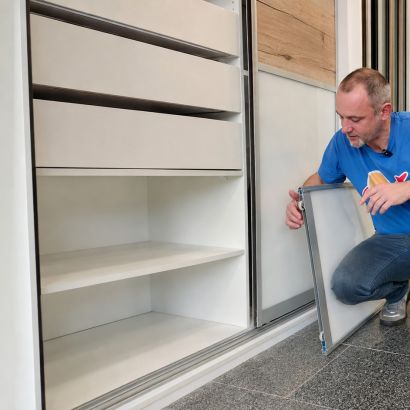 Jak správně čistit a udržovat vestavěnou skříň, aby dlouho fungovala jako nová